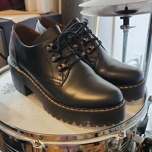 Dr. Martens Black Leona Lo Leather Oxfords 7 UK, 9 USL